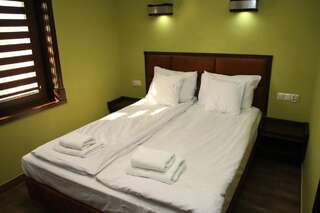 Отели типа «постель и завтрак» Tawerna Sandomierz Сандомир Номер с кроватью размера «king-size»-1